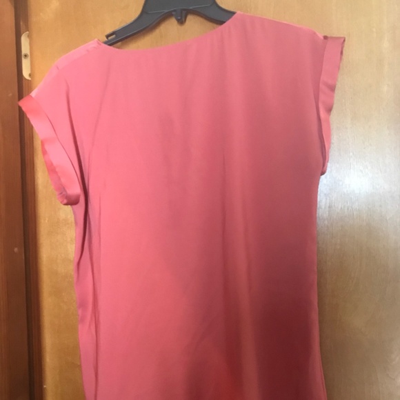 Express Front Zipper Top - Picture 2 of 3